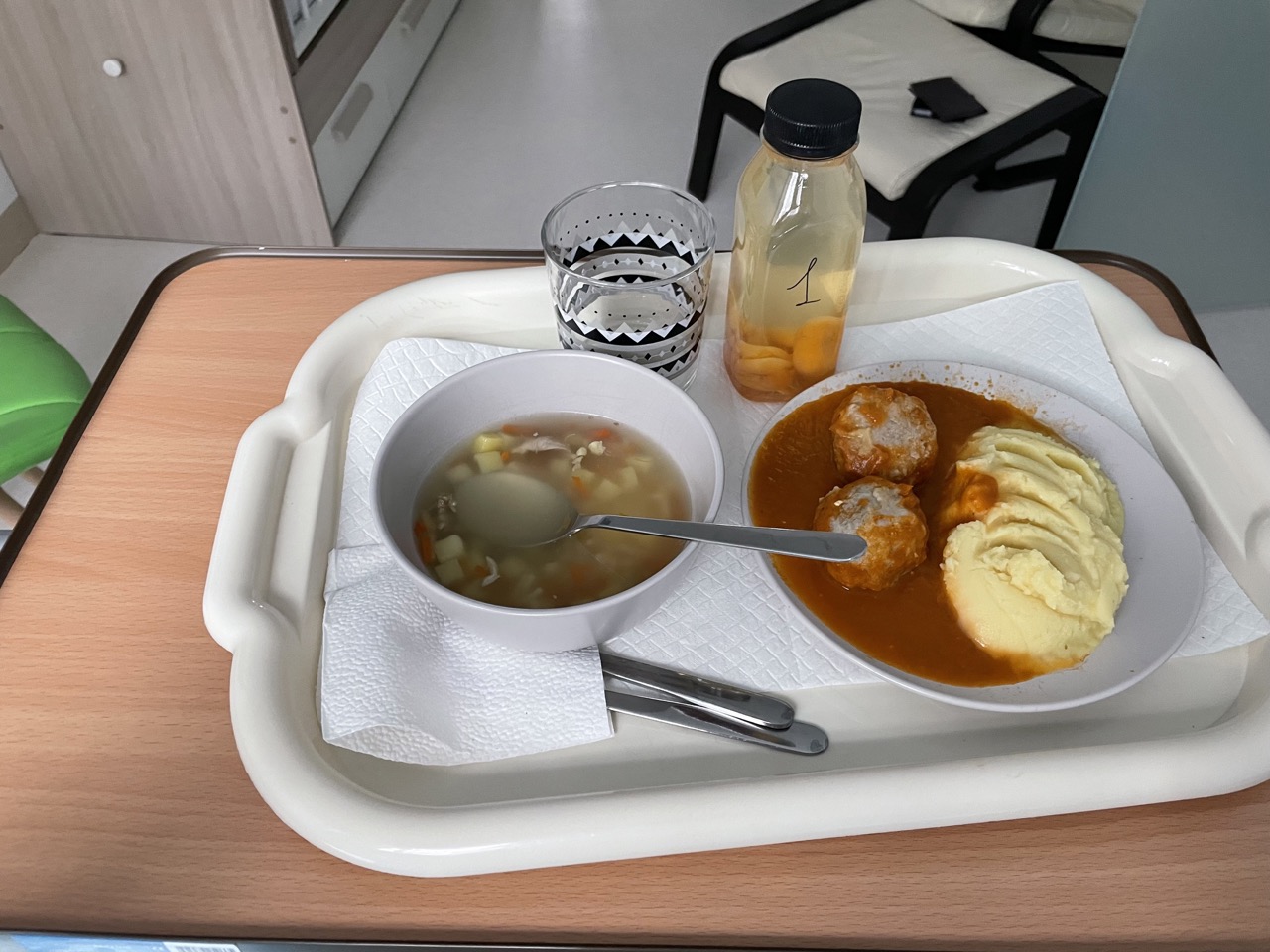 Ужин для пациента после операции в Дентал-Сервис
